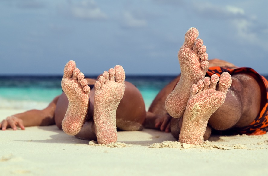 Caminhar na areia é ótimo, mas oferece riscos